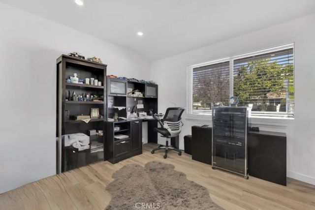 22736 Schoolcraft, West Hills, CA 91307