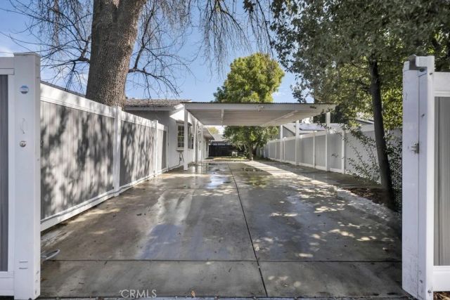 22736 Schoolcraft, West Hills, CA 91307