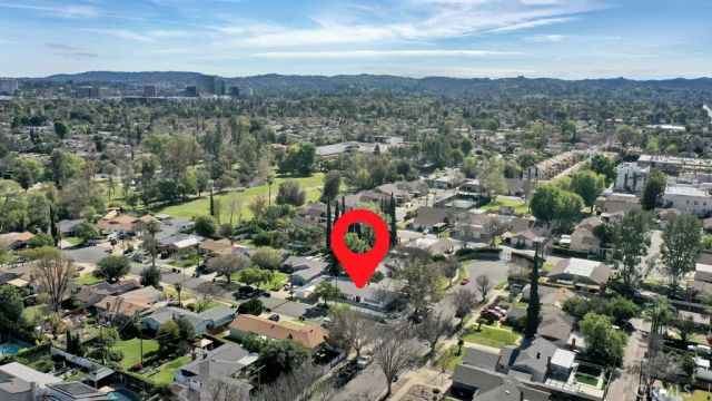 22736 Schoolcraft, West Hills, CA 91307