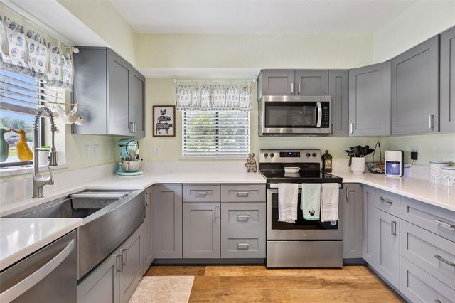 2939 DAWLEY AVENUE, Orlando, FL 32806