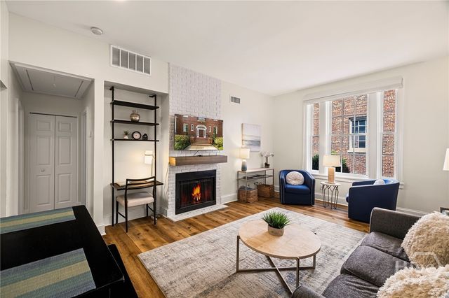 105 W Oglethorpe Avenue 203, Savannah, GA 31401