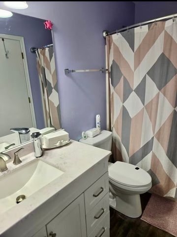 5469 Barnwood Drive, Gurnee, IL 60031