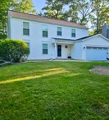 5469 Barnwood Drive, Gurnee, IL 60031