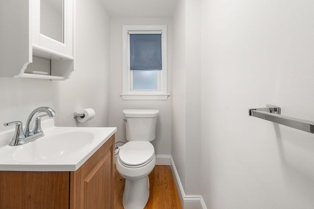 78 Pleasant St 78, Needham, MA 02492