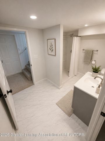 1176 Sabron Drive, East Lansing, MI 48823