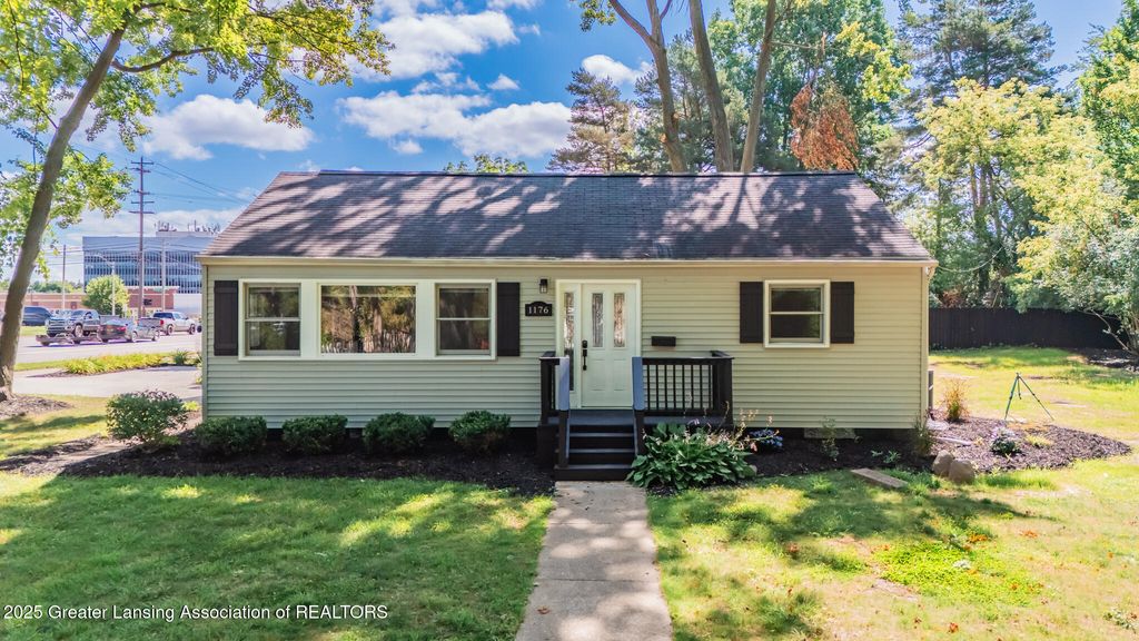 1176 Sabron Drive, East Lansing, MI 48823