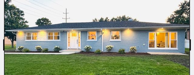 860 S 10th Avenue, La Grange, IL 60525