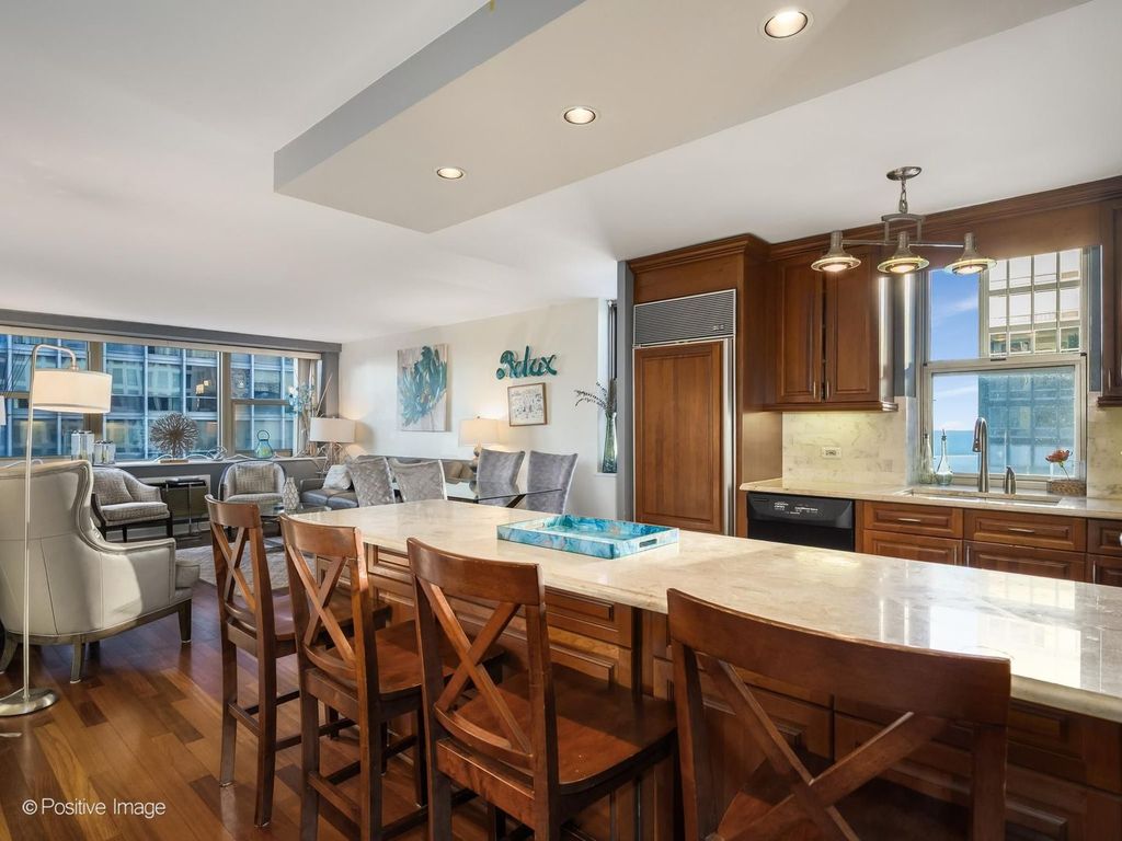 253 E Delaware Place 18AB, Chicago, IL 60611 — photo 2