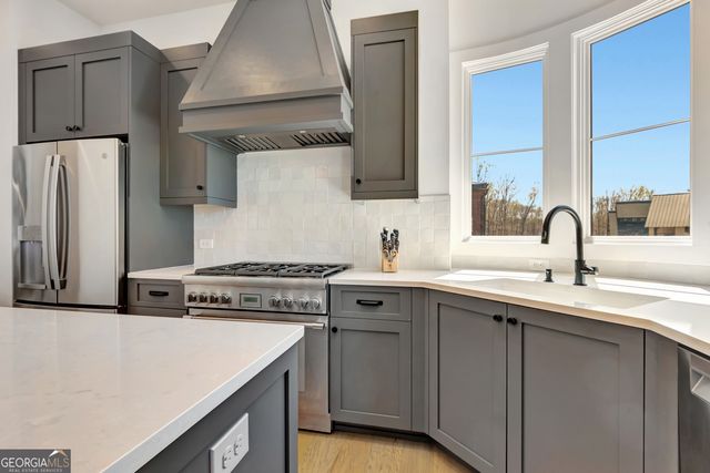 10861 Serenbe Lane, Chattahoochee Hills, GA 30268