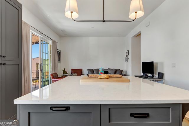 10861 Serenbe Lane, Chattahoochee Hills, GA 30268