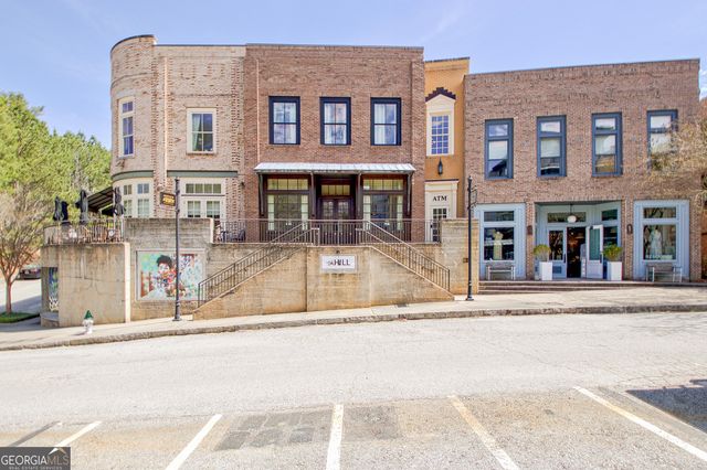 10861 Serenbe Lane, Chattahoochee Hills, GA 30268