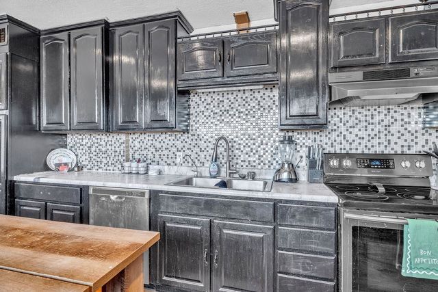 100 W Carpenter, Stanton, TX 79782