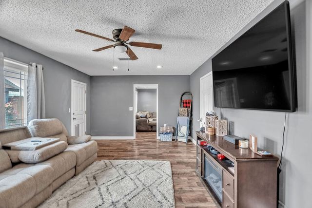 100 W Carpenter, Stanton, TX 79782