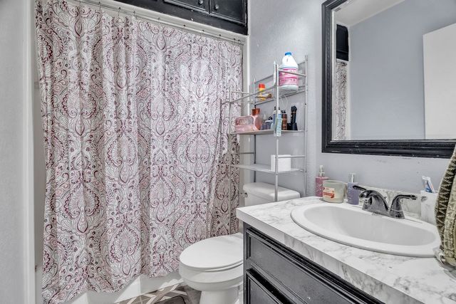 100 W Carpenter, Stanton, TX 79782