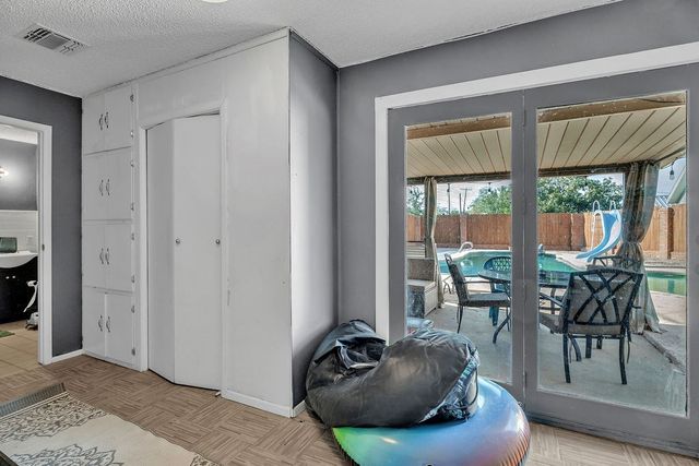 100 W Carpenter, Stanton, TX 79782