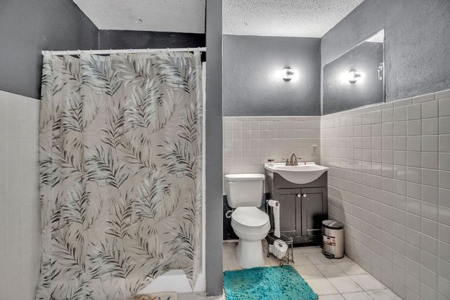 100 W Carpenter, Stanton, TX 79782