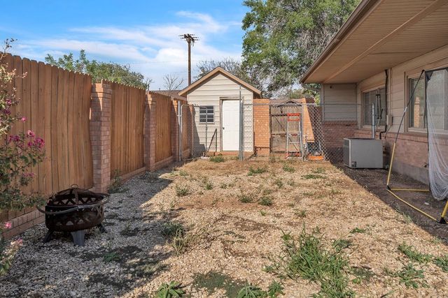 100 W Carpenter, Stanton, TX 79782