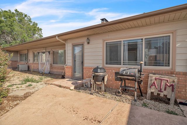 100 W Carpenter, Stanton, TX 79782