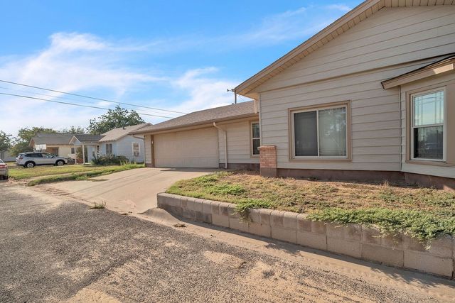 100 W Carpenter, Stanton, TX 79782