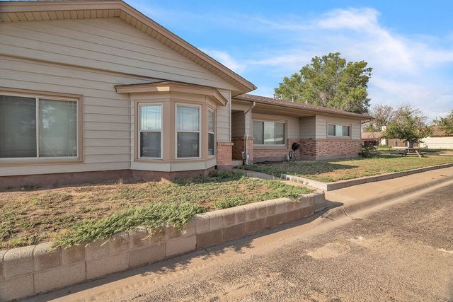 100 W Carpenter, Stanton, TX 79782