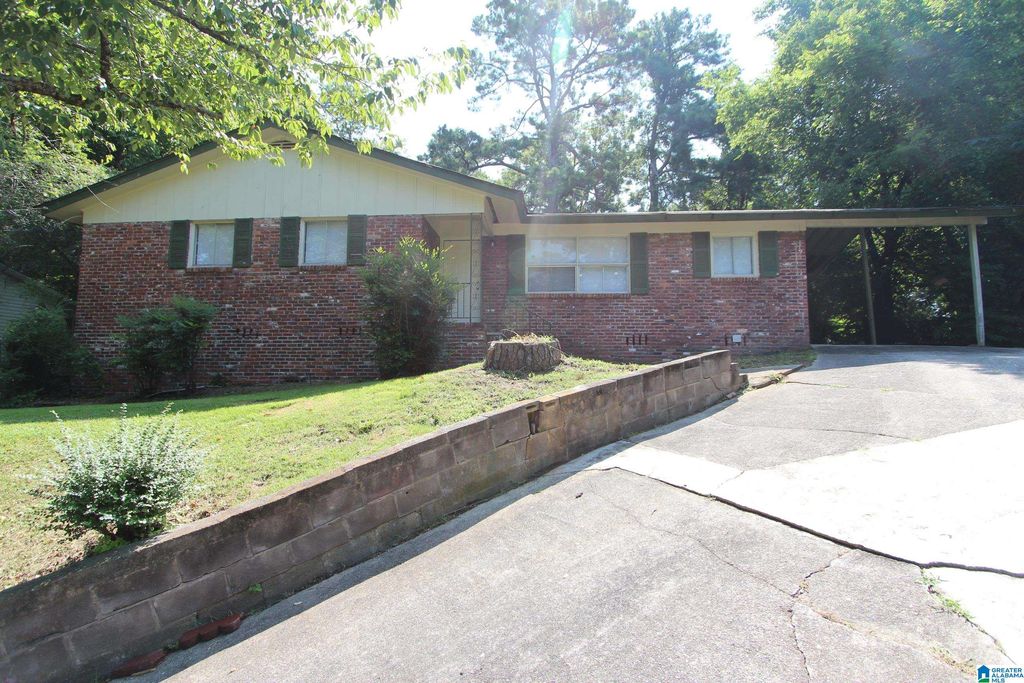 1609 NW 5TH STREET, Center Point, AL 35215