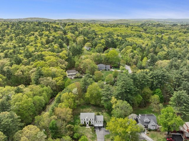14 Spring St, Hopkinton, MA 01748