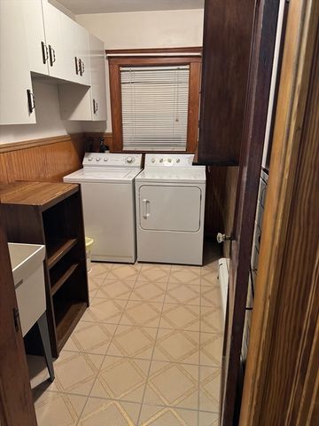 29 Saint Michael Rd, Braintree, MA 02184