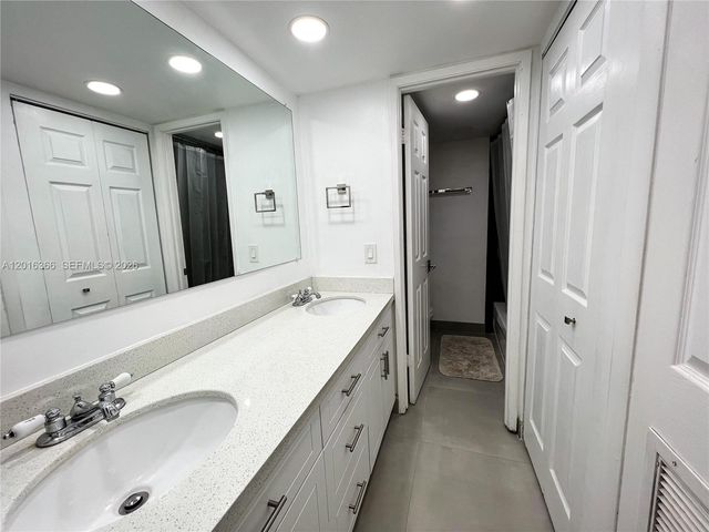 600 NE 36th St 310, Miami, FL 33137
