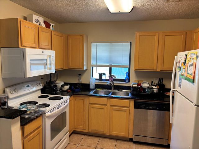 90 HIDDEN LAKE DRIVE 178, Sanford, FL 32773