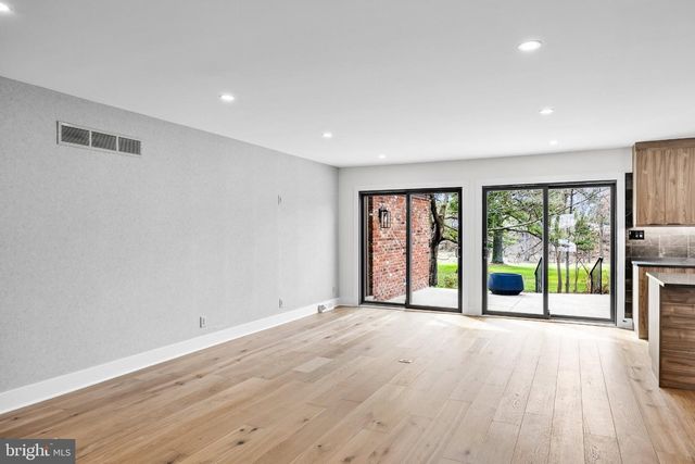 1805 COUNTRY CLUB DR, Cherry Hill, NJ 08003