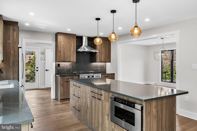 1805 COUNTRY CLUB DR, Cherry Hill, NJ 08003