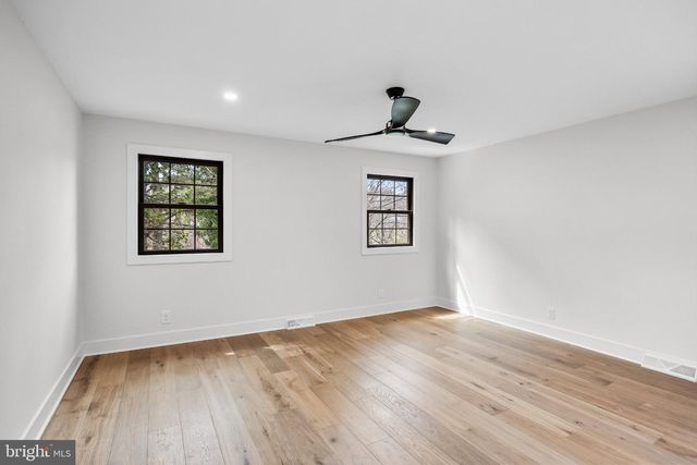 1805 COUNTRY CLUB DR, Cherry Hill, NJ 08003