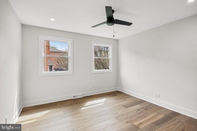 1805 COUNTRY CLUB DR, Cherry Hill, NJ 08003