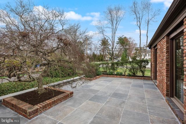 1805 COUNTRY CLUB DR, Cherry Hill, NJ 08003