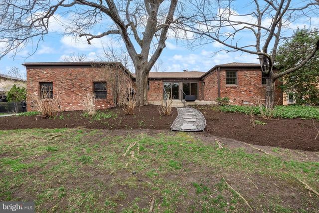 1805 COUNTRY CLUB DR, Cherry Hill, NJ 08003