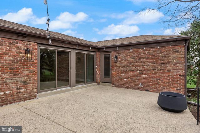 1805 COUNTRY CLUB DR, Cherry Hill, NJ 08003