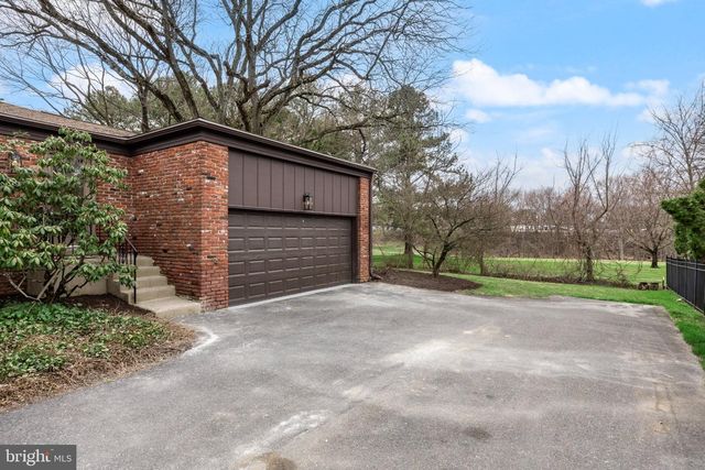 1805 COUNTRY CLUB DR, Cherry Hill, NJ 08003