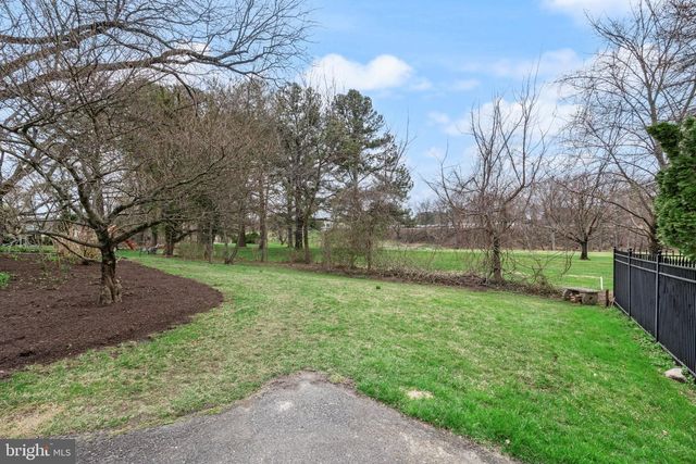 1805 COUNTRY CLUB DR, Cherry Hill, NJ 08003