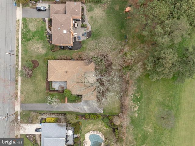 1805 COUNTRY CLUB DR, Cherry Hill, NJ 08003