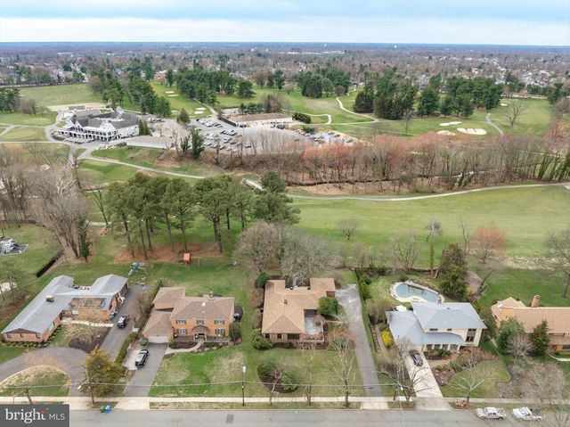 1805 COUNTRY CLUB DR, Cherry Hill, NJ 08003