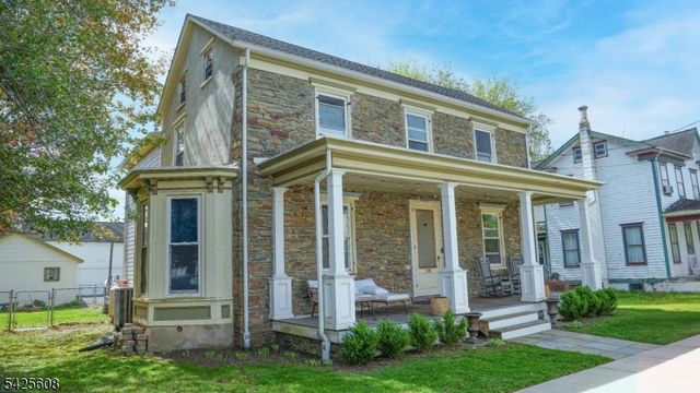 24 Green St, Milford Boro, NJ 08848