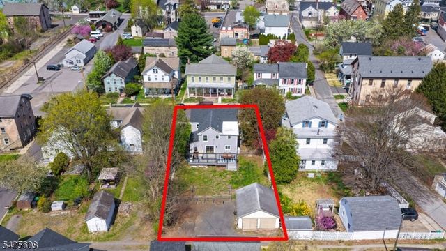 24 Green St, Milford Boro, NJ 08848