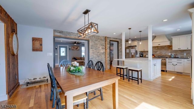 24 Green St, Milford Boro, NJ 08848