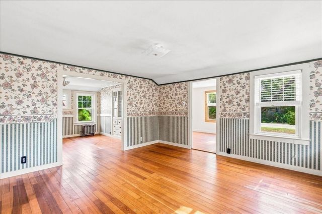 2 Bartlett Ave, Duxbury, MA 02332