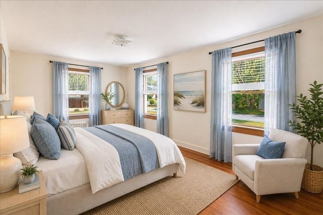 2 Bartlett Ave, Duxbury, MA 02332