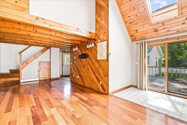 2 Bartlett Ave, Duxbury, MA 02332