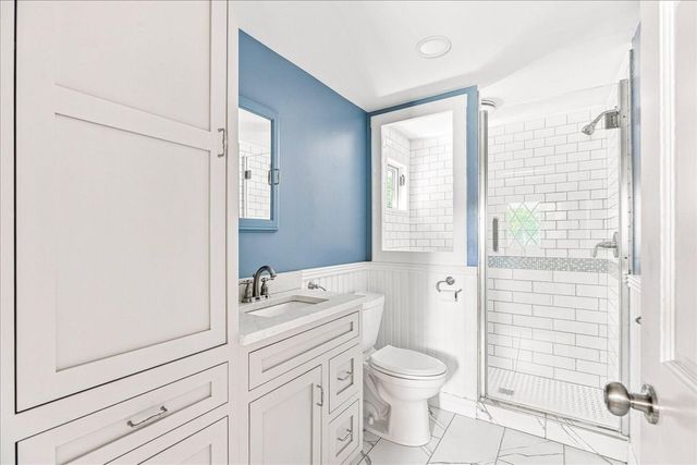 2 Bartlett Ave, Duxbury, MA 02332