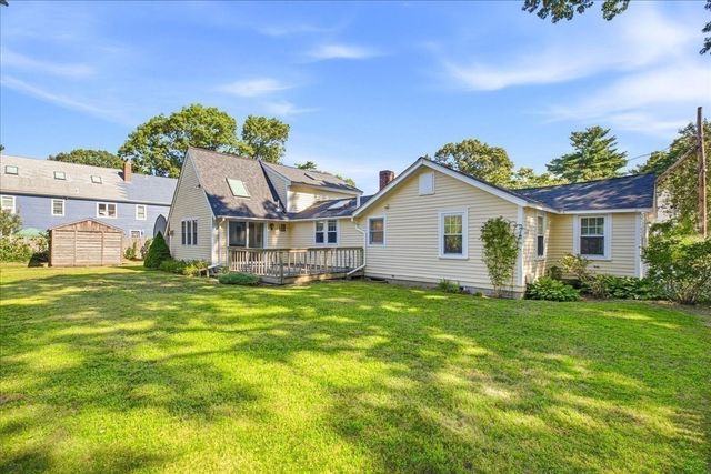 2 Bartlett Ave, Duxbury, MA 02332