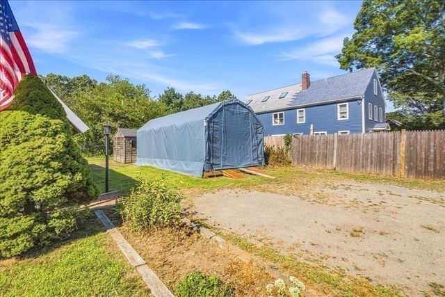 2 Bartlett Ave, Duxbury, MA 02332