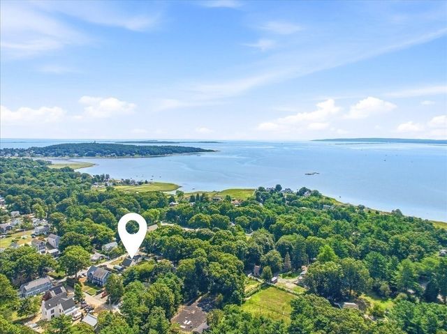 2 Bartlett Ave, Duxbury, MA 02332